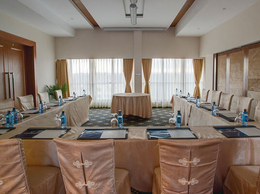 Bom preço. Soundproofing Movable Partition Wall with 800N Sealing Power and 40N/m Magnetic Attraction for Hotels on-line