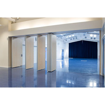 Paredes divisórias móveis de painéis operáveis de MDF para sala de exposições / sala de banquetes