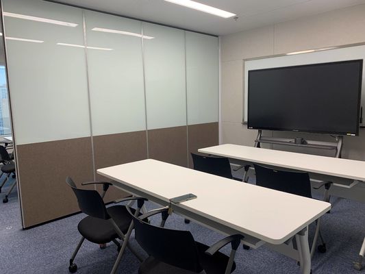 Sistema de parede divisória operável personalizado / divisórias acústicas dobráveis para sala de reuniões